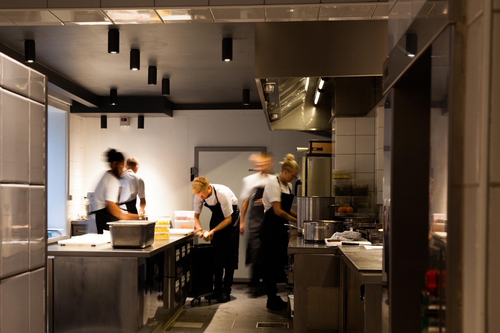 <h1>Restaurant Musling</h1><h4>I restaurant og køkken er lyset valgt med stor omhu. Arbejdslys og stemning er skabt.</h4>